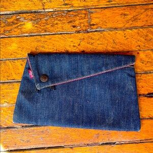 listing-status-banner